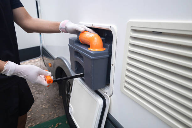 Best Portable restroom trailer rental  in Uhrichsville, OH